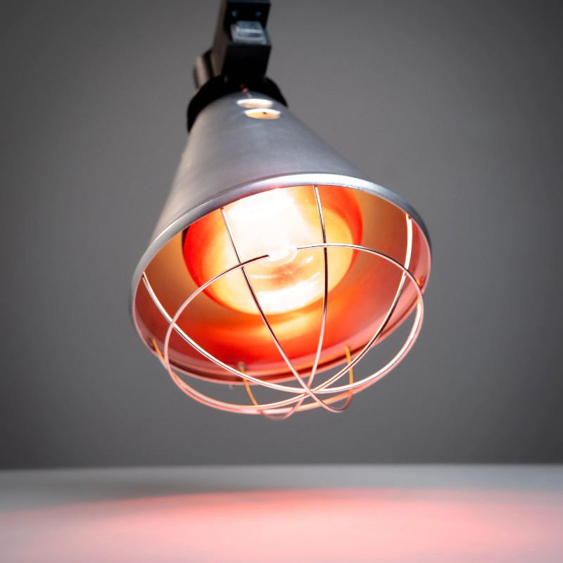 Инфрачервена лампа за терапия