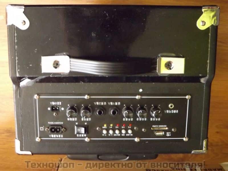 "MBA S-28" - КАРАОКЕ ТОНКОЛОНА С 2 ВИСОКОГОВОРИТЕЛЯ, РАДИО, БЕЗЖИЧЕН МИКРОФОН, ВГРАДЕН АКУМУЛАТОР и МП3 - ОТ SD КАРТА ИЛИ ФЛАШКА – снимка 4