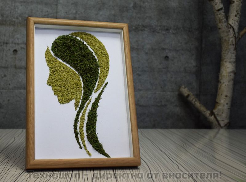 "GREEN LADY" - картина от жив полярен мъх – снимка 2