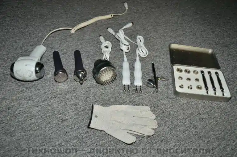 МУЛТИФУНКЦИОНАЛЕН АПАРАТ ЗА ДИАМАНТЕНО МИКРОДЕРМАБРАЗИО  -   7 В 1 /ДЕМОНСТРАЦИОНЕН/