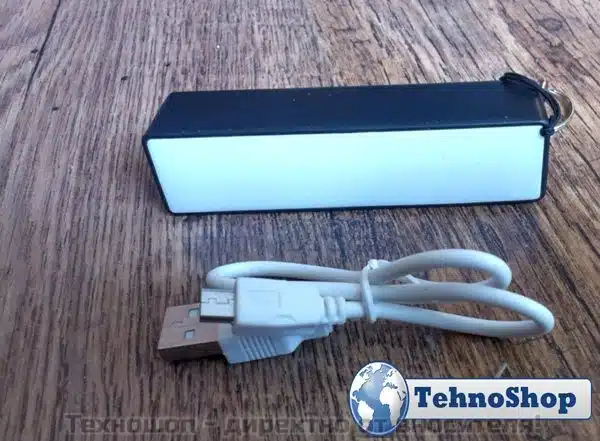 УНИВЕРСАЛНО ЗАРЯДНО POWER BANK ЗА СПЕШНО ЗАРЕЖДАНЕ - 2600 mAh УНИВЕРСАЛНО ЗАРЯДНО POWER BANK ЗА СПЕШНО ЗАРЕЖДАНЕ - 2600 mAh