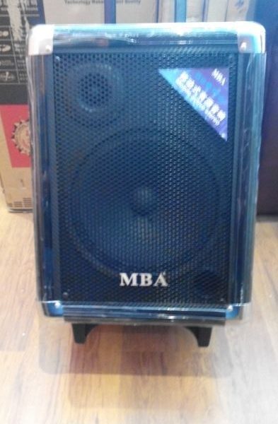 "MBA S-10" - КАРАОКЕ УРЕДБА С БЕЗЖИЧЕН МИКРОФОН