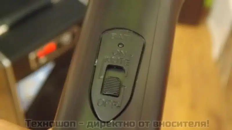 ВГРАДЕНА АКУМУЛАТОРНА БАТЕРИЯ и MP3 - ОТ SD КАРТА ИЛИ ФЛАШКА ВГРАДЕНА АКУМУЛАТОРНА БАТЕРИЯ и MP3 - ОТ SD КАРТА ИЛИ ФЛАШКА